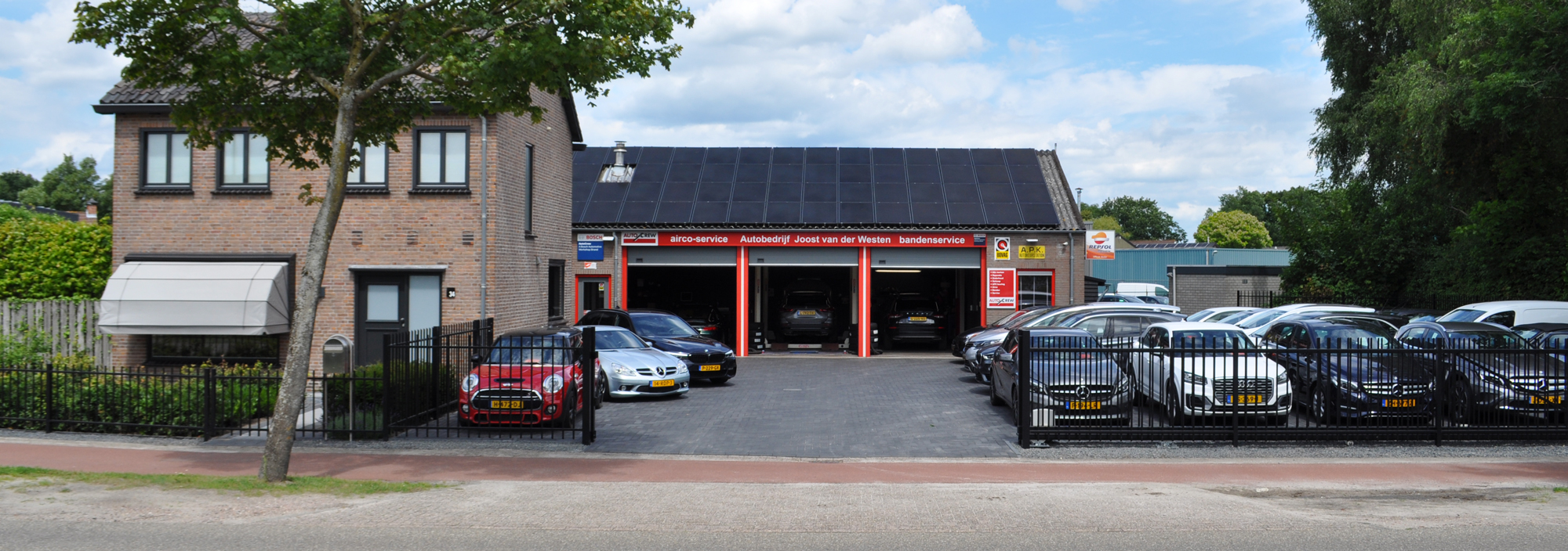 Bedrijf en auto van der westen